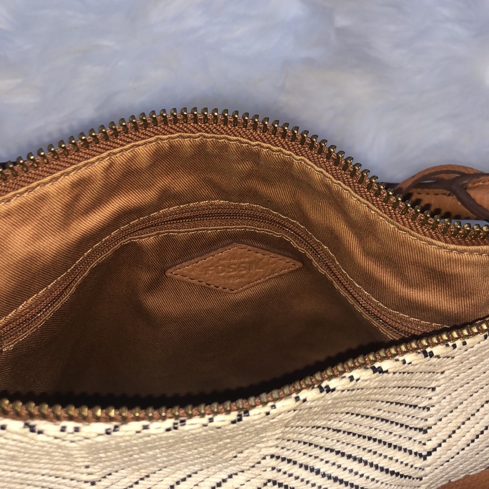 FOSSIL CROSSBODY - Picture 10 of 15